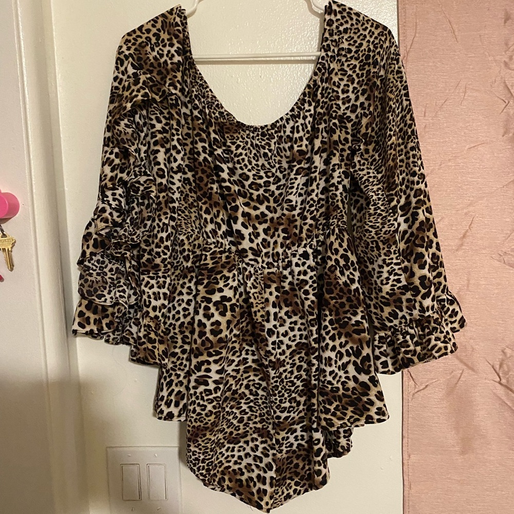 the purrrfect romper🖤